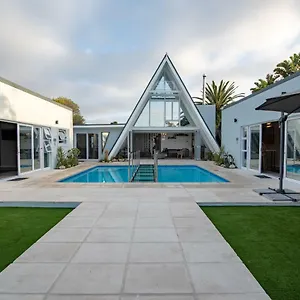 https://salt-boutique-guesthouse.hotels-capetown.com